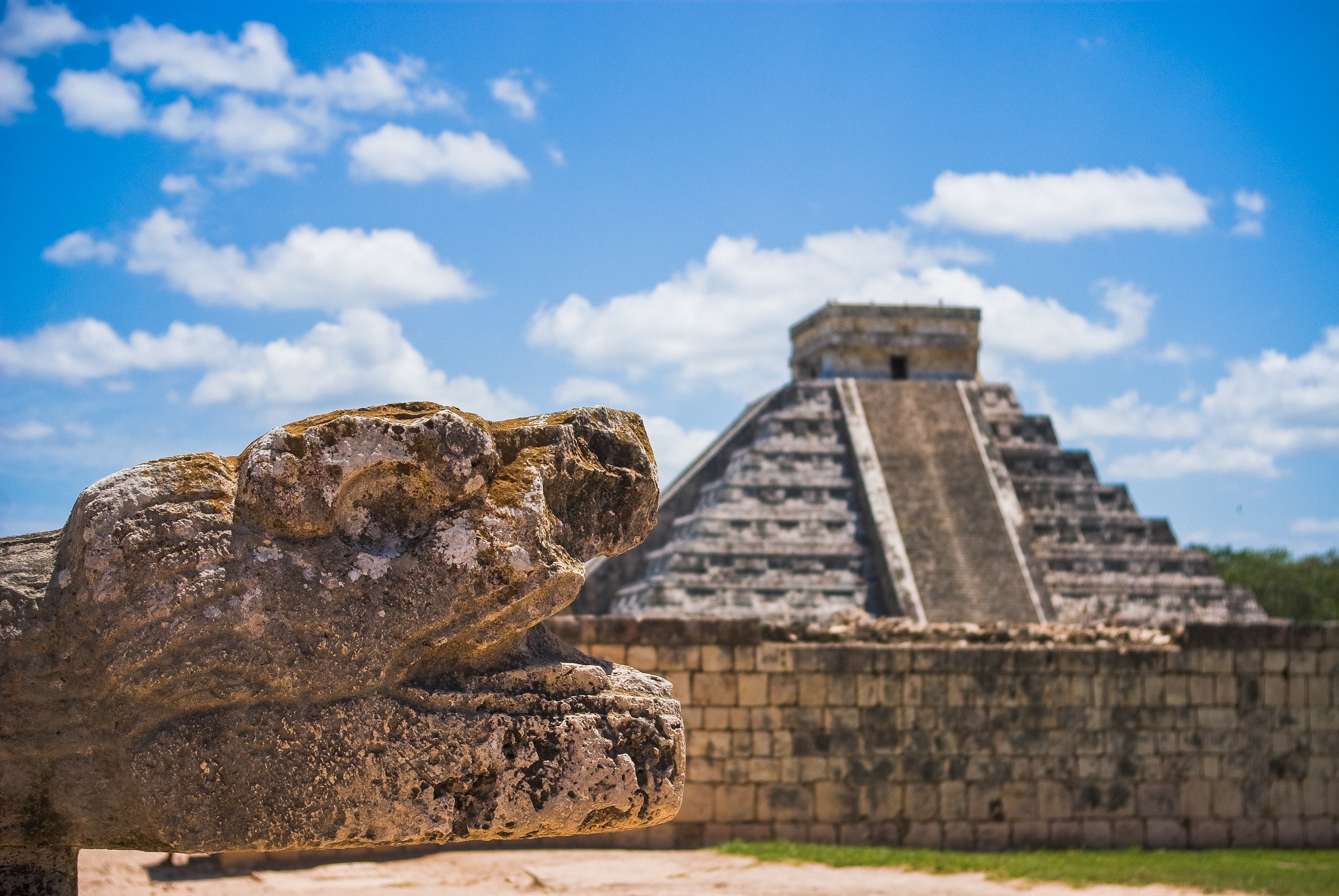 El Castillo pyramid in Chichén Itzá