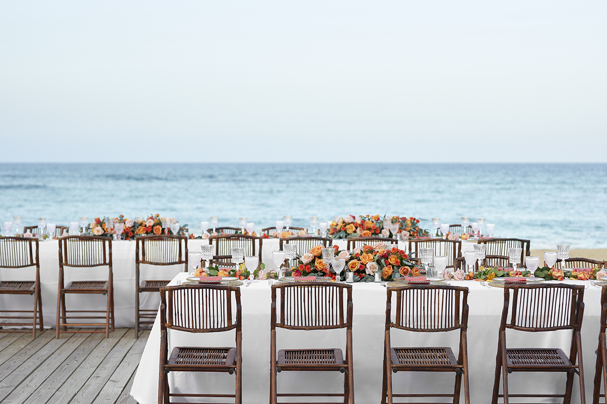 Seating arrangements for a beachfront wedding
