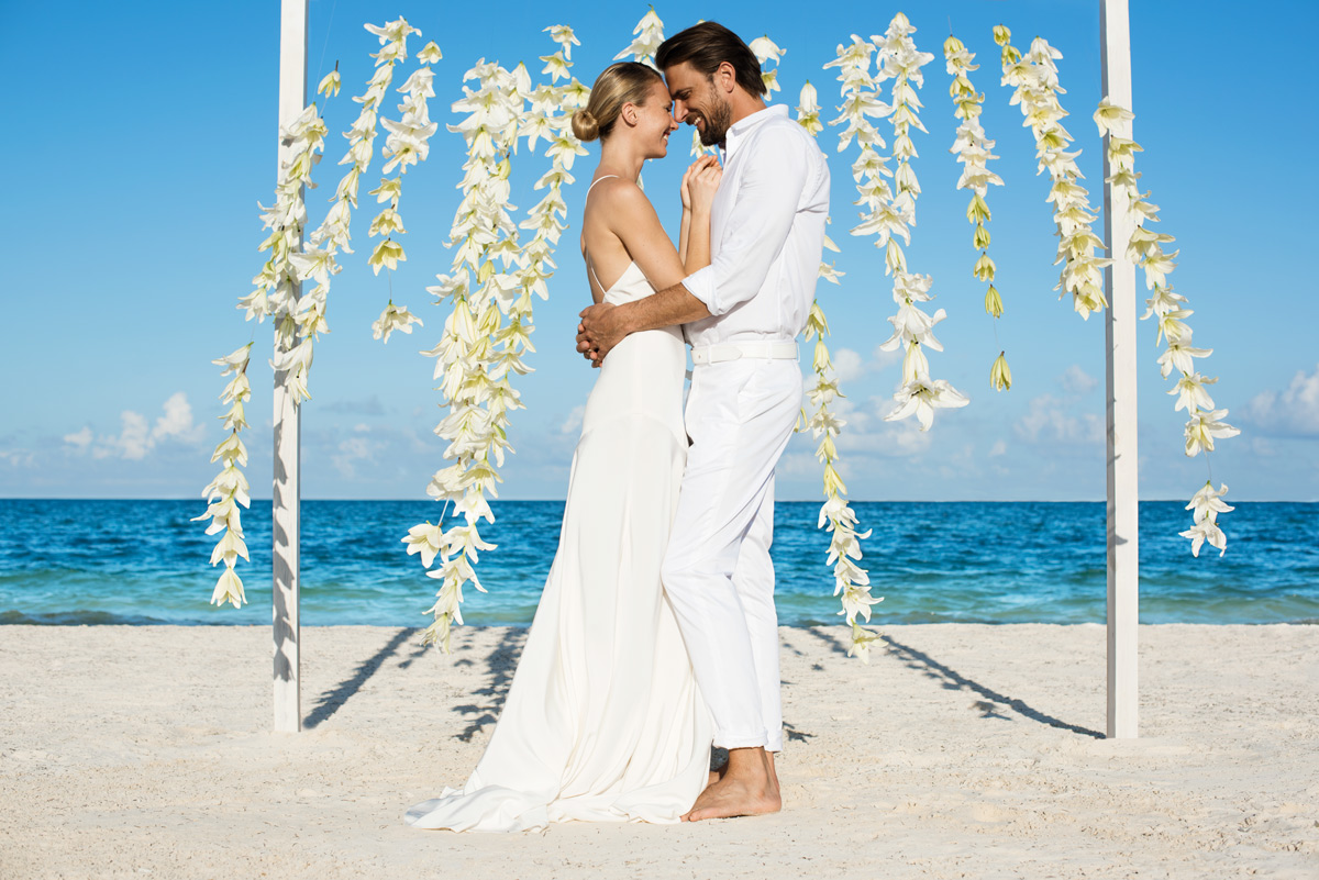 Make memories together on your wedding day in the Caribbean