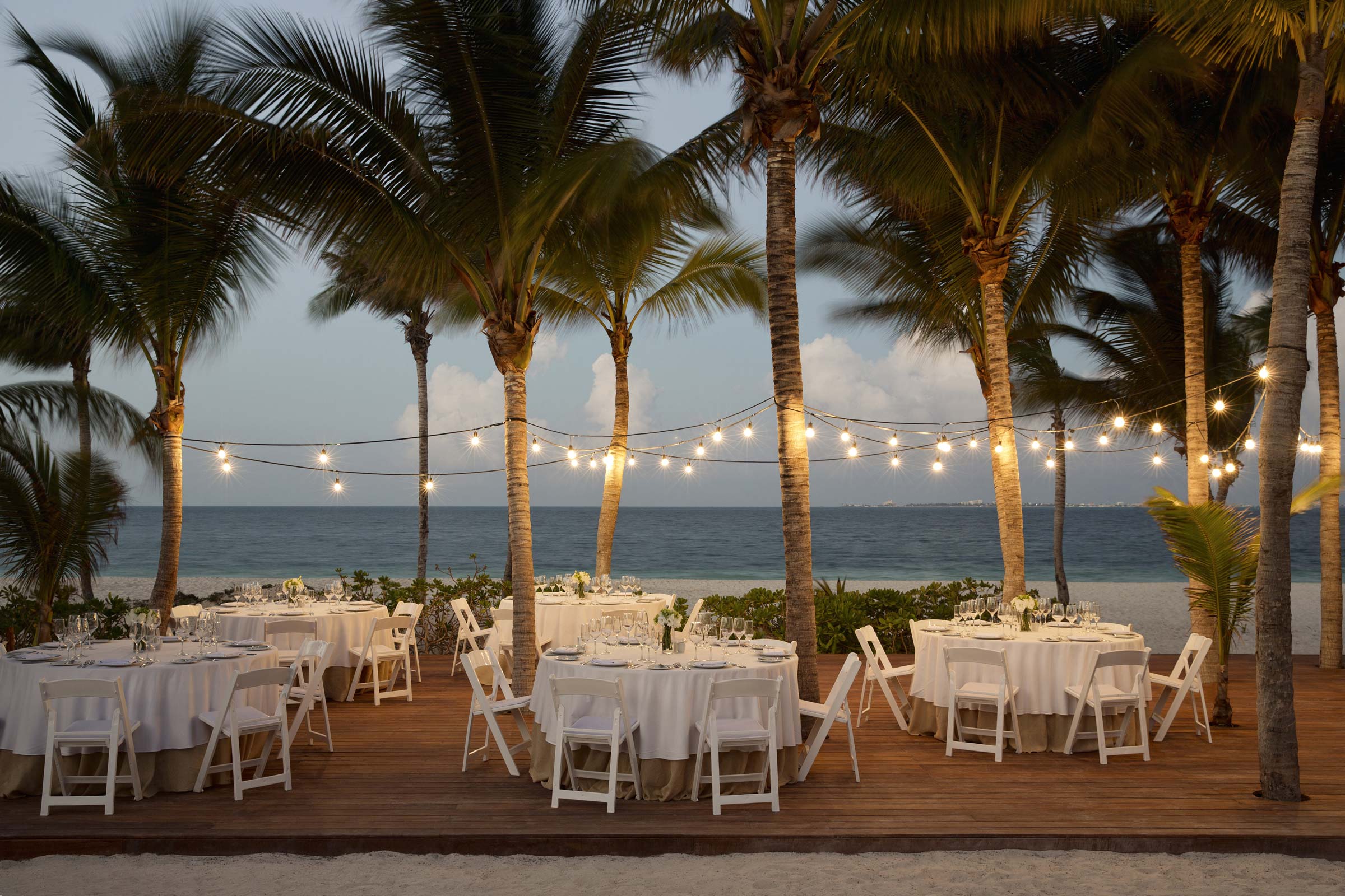 How to Choose a Venue in a Luxury Resort For Your Caribbean Wedding